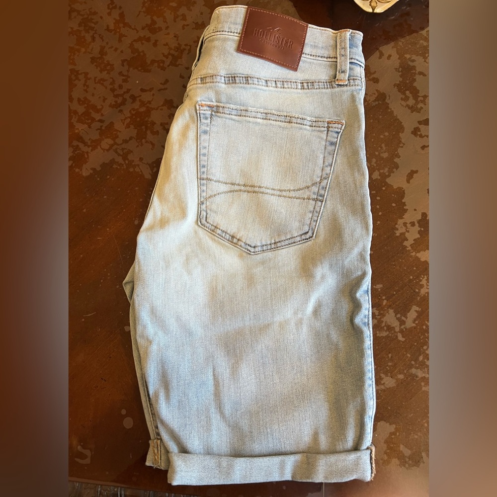 Hollister bermuda shorts NWOT